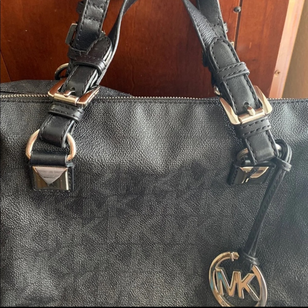 Michael Kors Satchel - Picture 6 of 12